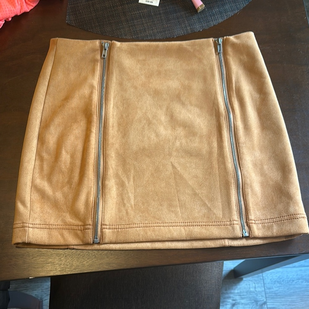 Tinseltown Tan Pencil Skirt with Zippers